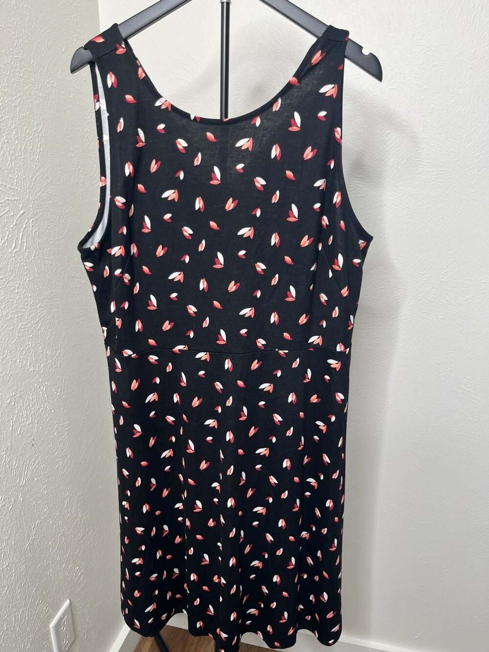 Black Multicolor Floral Petal Print Sleeveless Fit & Flare Dress Artsy Colorful